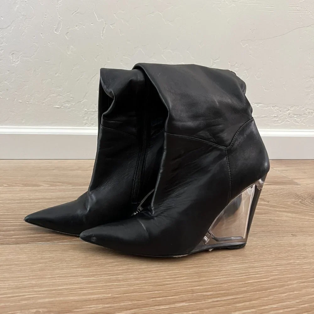 Stuart Weitzman stuart weitzman