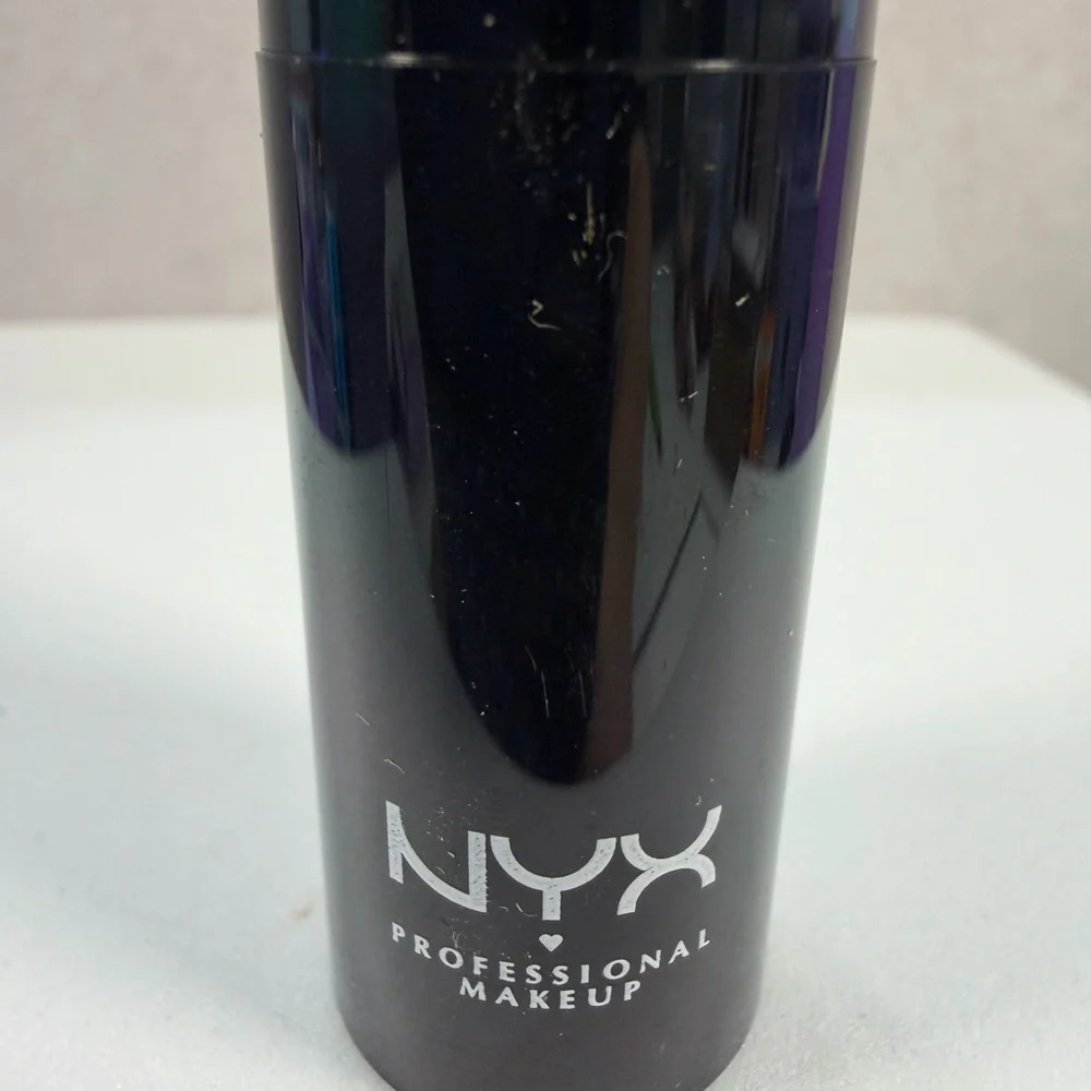 🩷5/$10🩷 NYX Shout Loud Satin Lipstick - Day Club (SLSL10) - Coral Pink