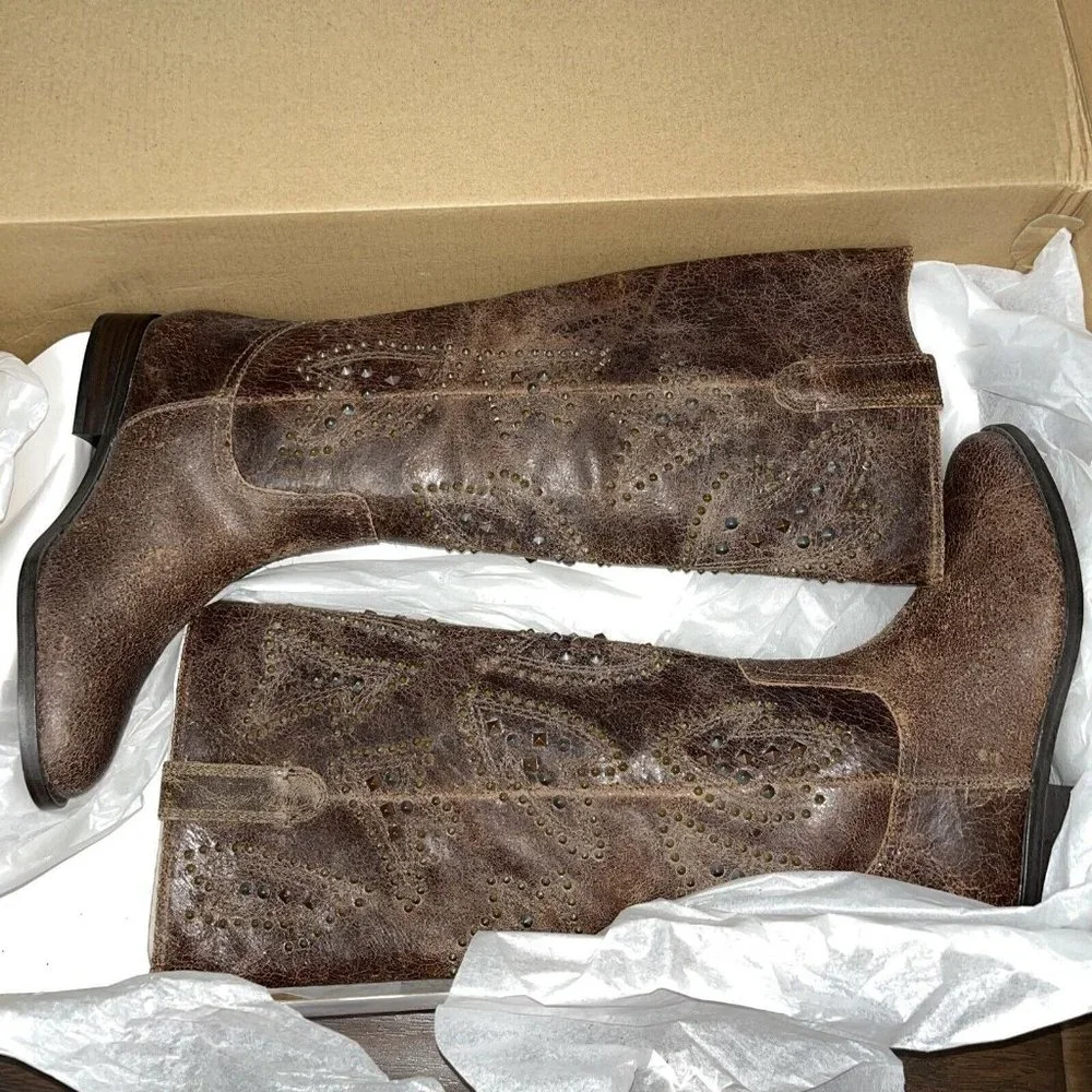 Frye condition new box