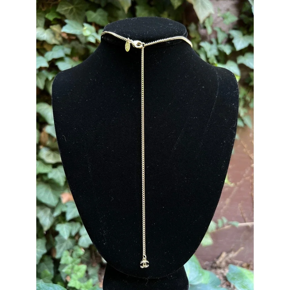 Authentic CHANEL 2013 A13B Graffiti Paint Splatter Pearl CC Gold-Tone Necklace