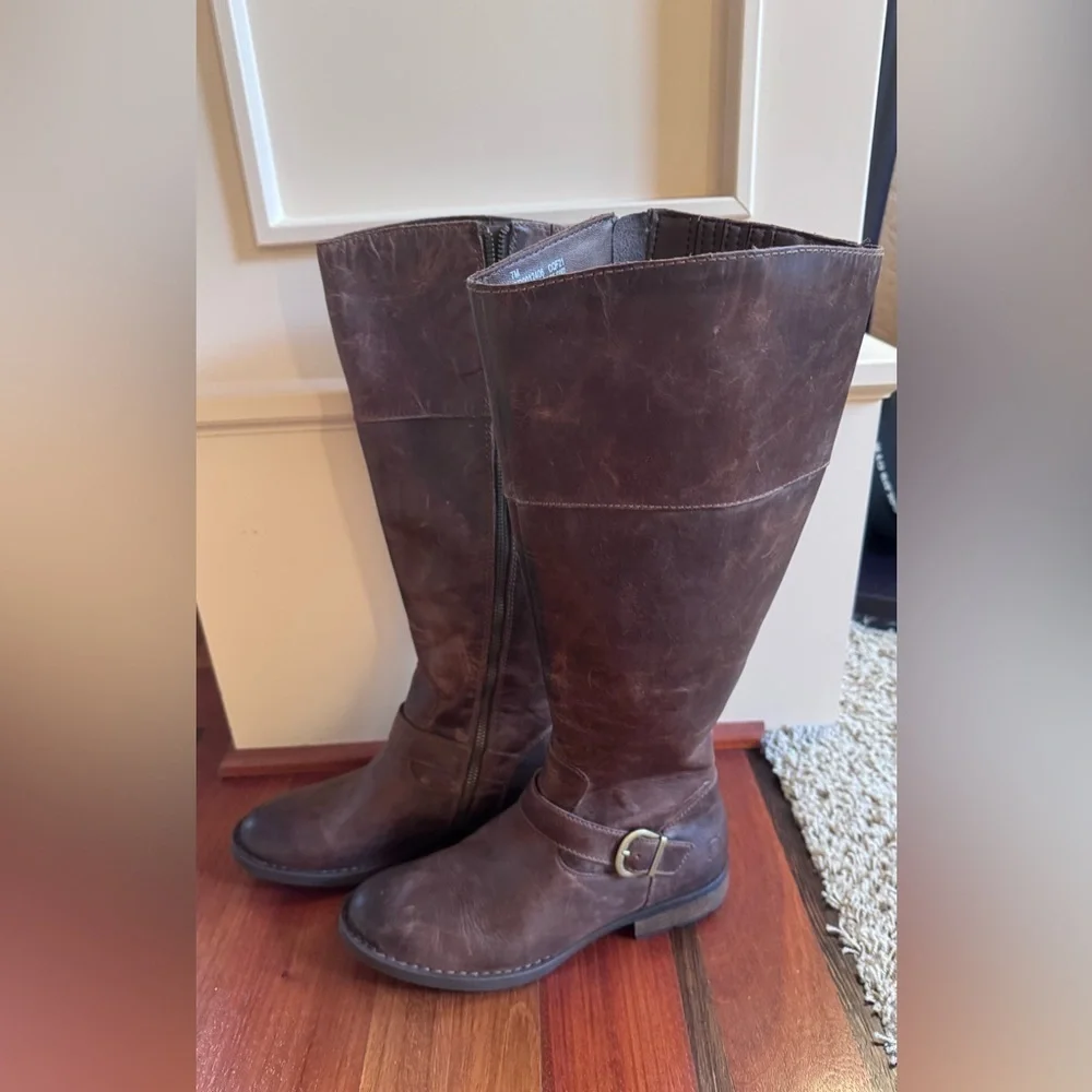 Born vintage brown