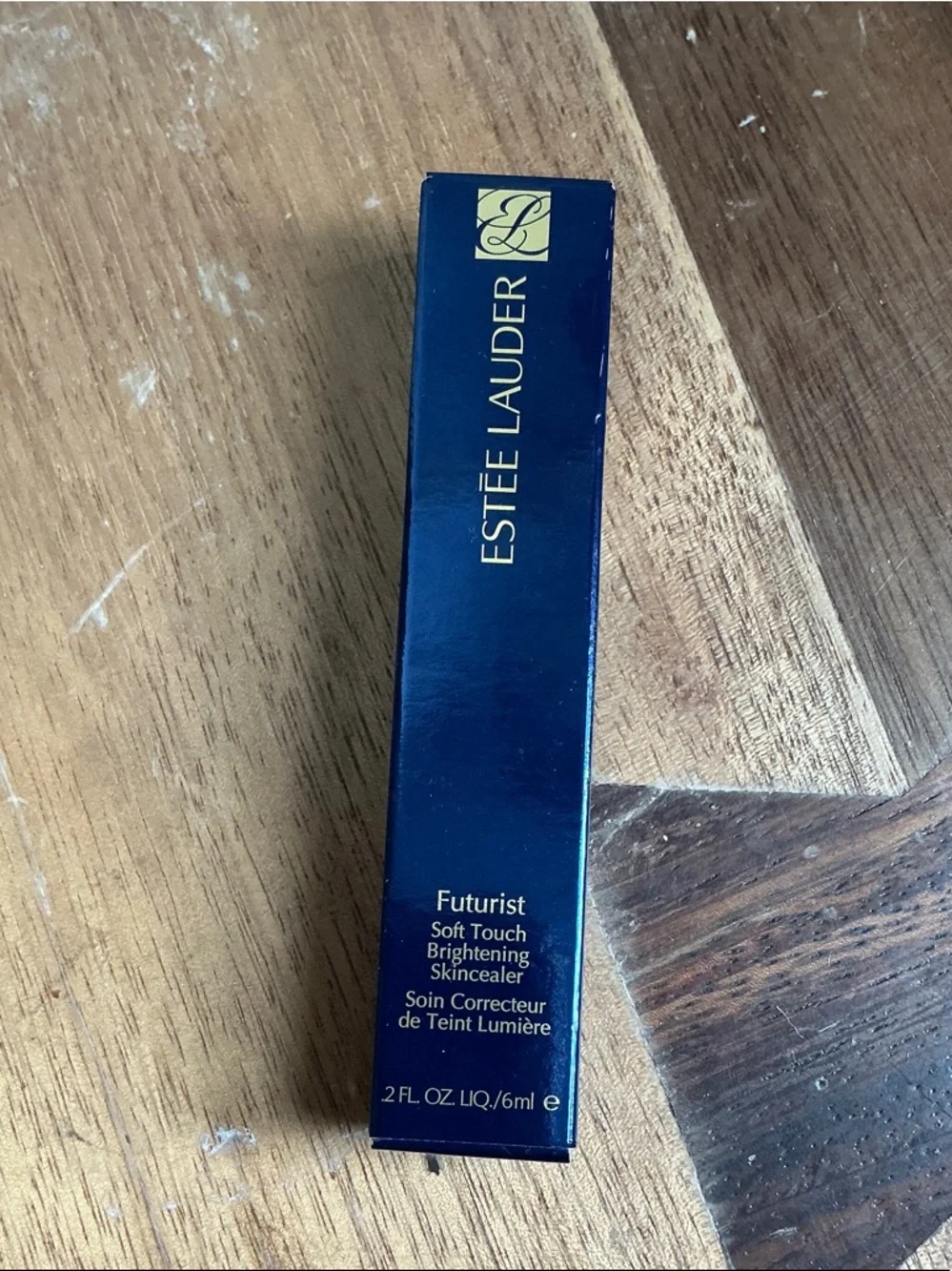 Estee Lauder Futurist Soft Touch Brightening Skincealer - Navy and Gold