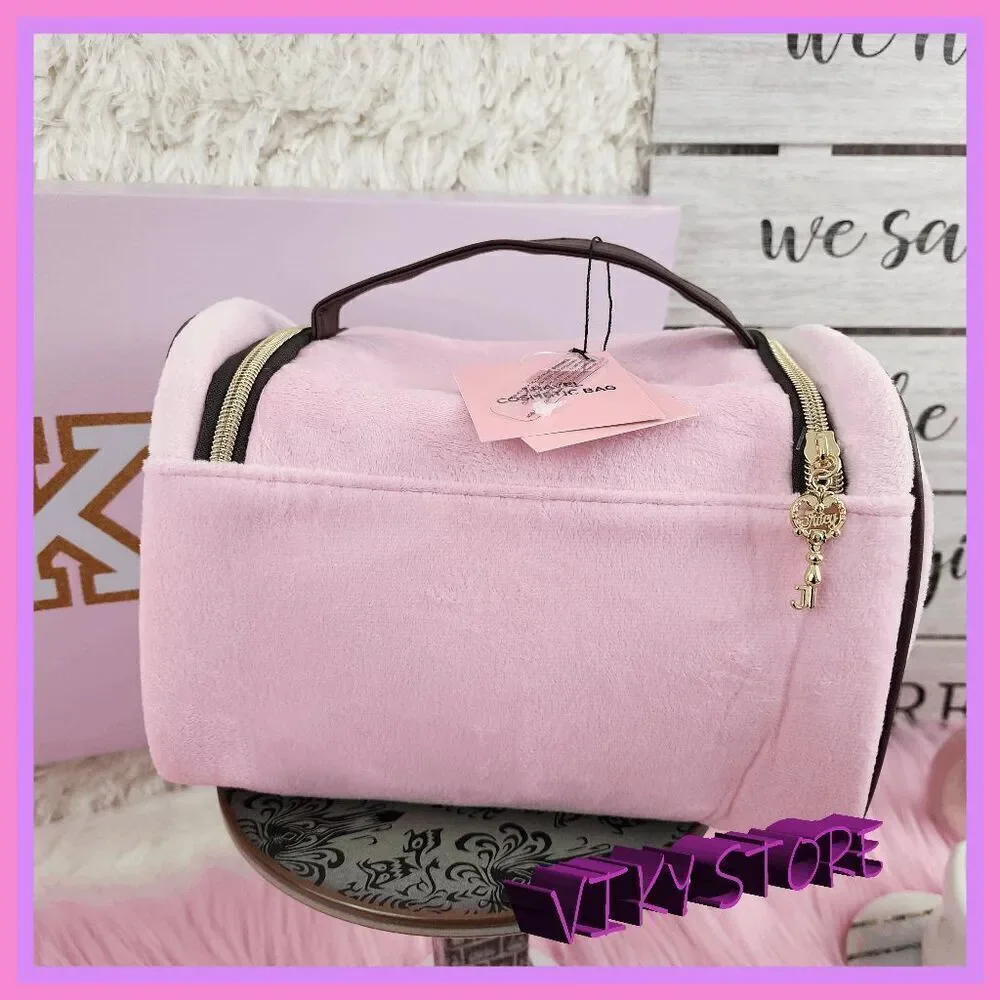 Juicy Couture or access featuring