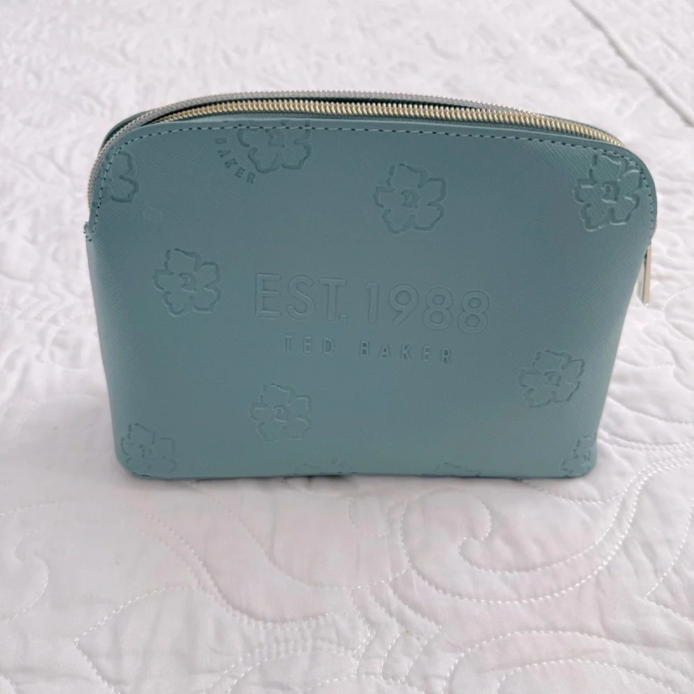 Ted Baker LIZIEY Floral Debossed‎ Saffiano Makeup Cosmetic Bag Teal New No Tags