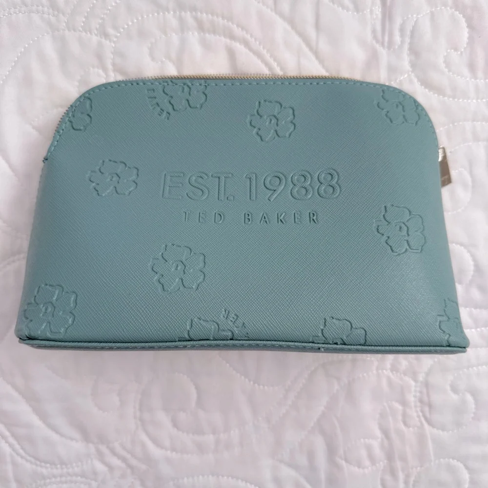 Ted Baker LIZIEY Floral Debossed‎ Saffiano Makeup Cosmetic Bag Teal New No Tags