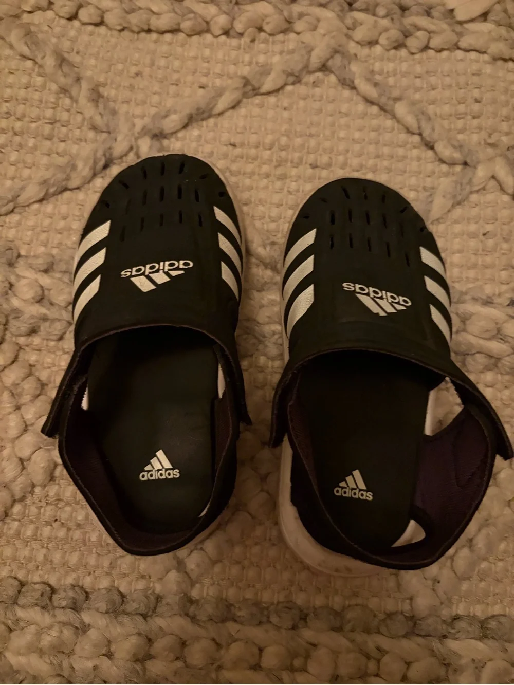 adidas shoes upper entry