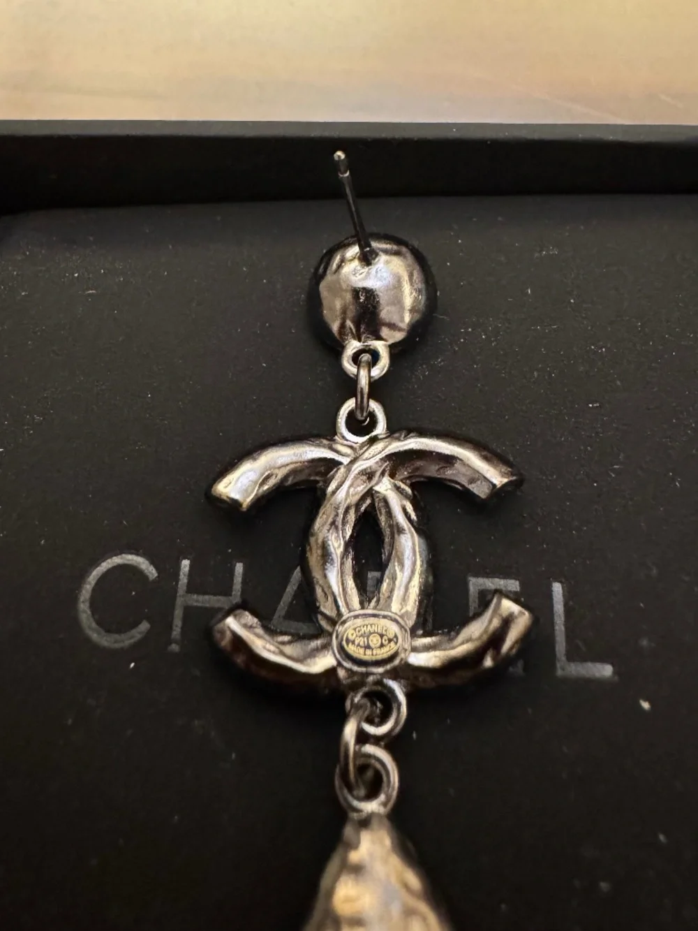 CHANEL please like
