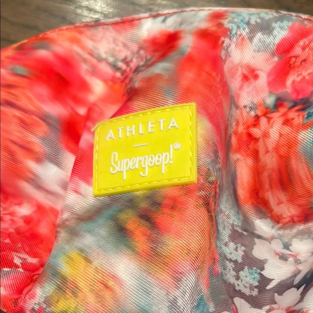 Athleta excellent smoke from