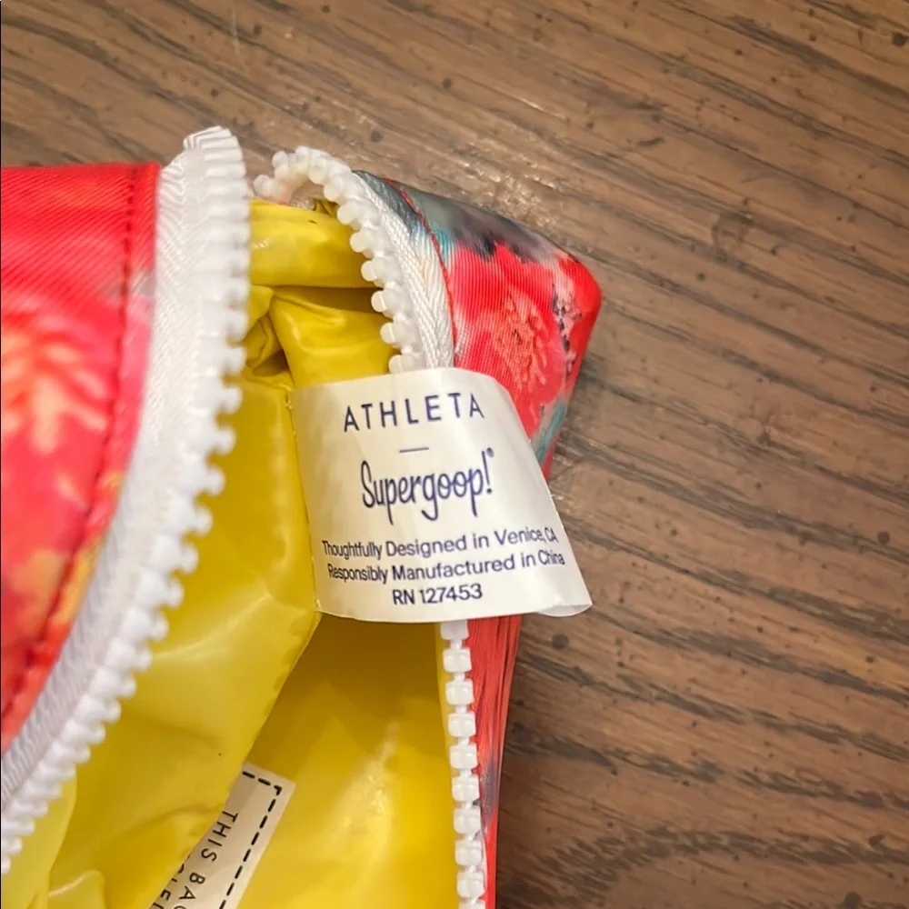 Athleta pet bag