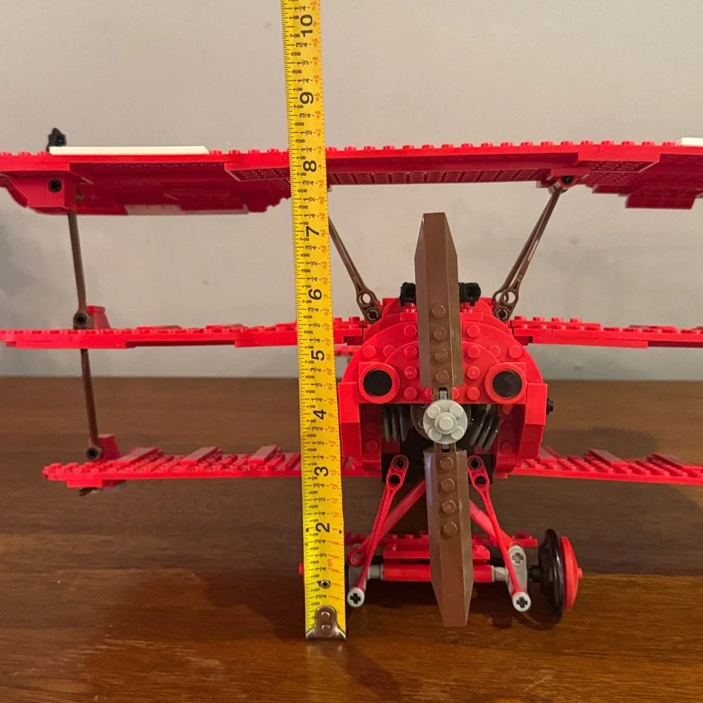 Lego creator red