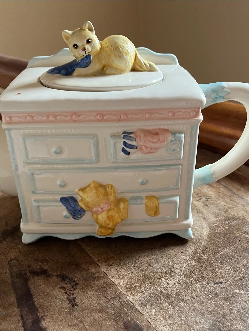 N/A adorable ceramic