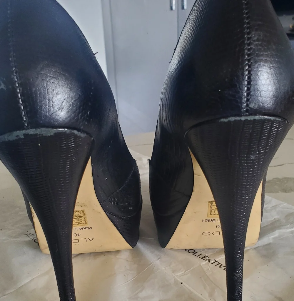 Sexy woman pumps. Aldo. Size 40. Black. Hills 6 inches. platform 1.5 inch