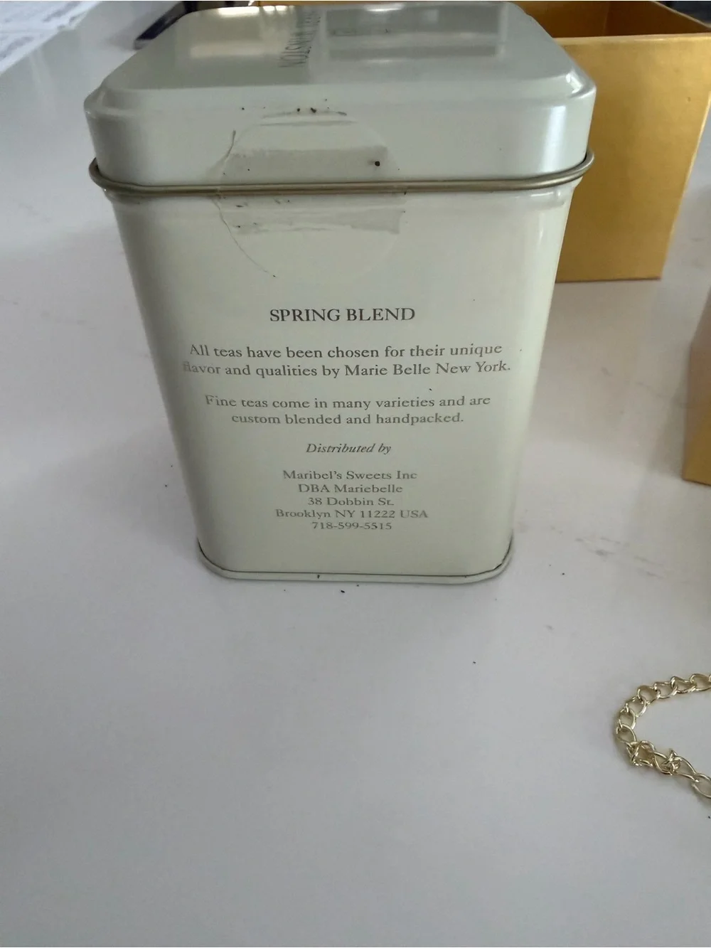 Harry Winston loose leaf tea Gift Set in Pastel Blue and Yellow