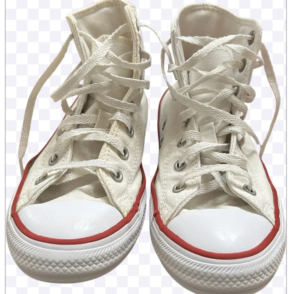 Converse offers girls size