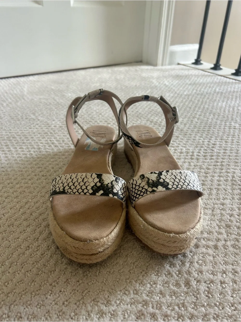 N/A ankle print