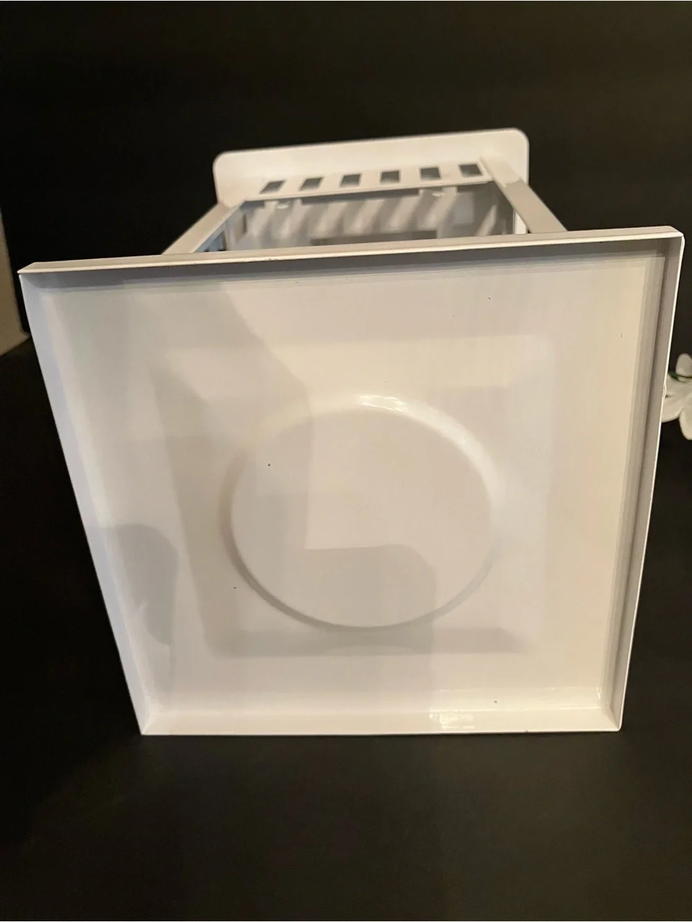 N/A white metal