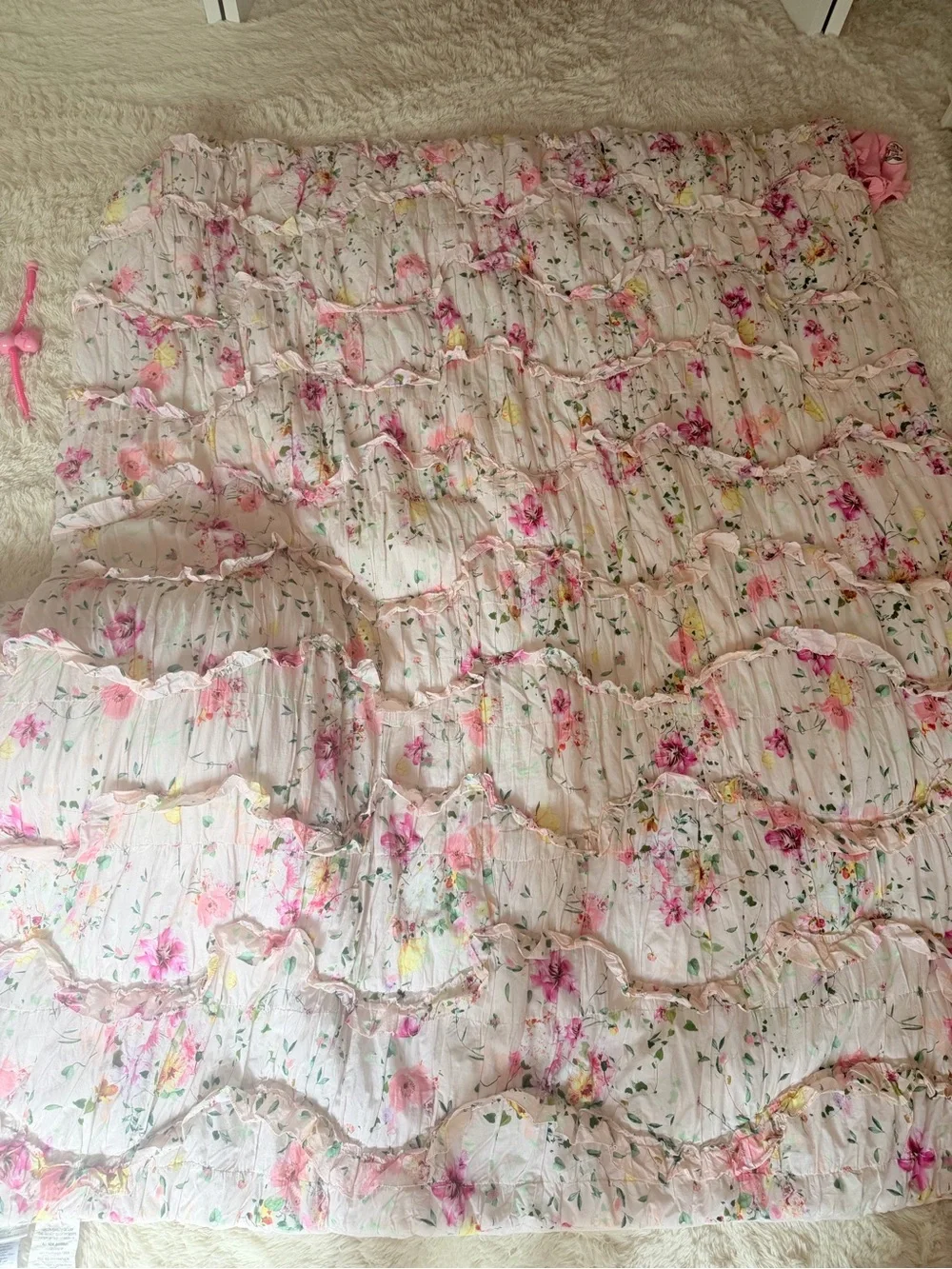 Monique Ihuillier Jolie Floral Ruffle Comforter in Light Pink