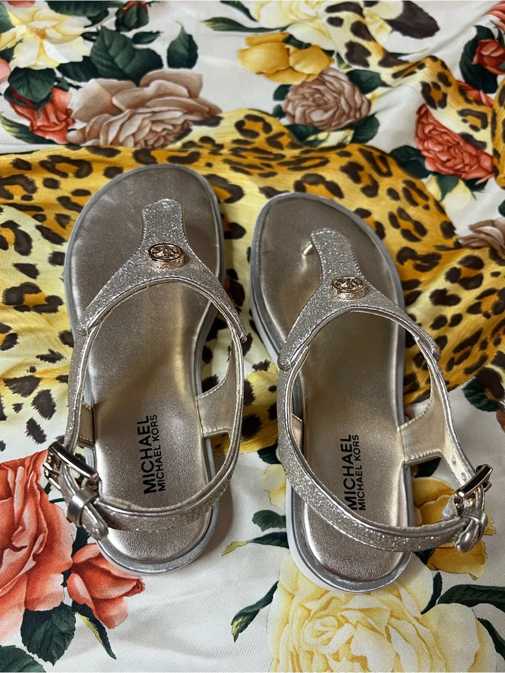 Michael Kors Girls Gold Glitter T-Strap Platform Sandals Size 13 EU 31
