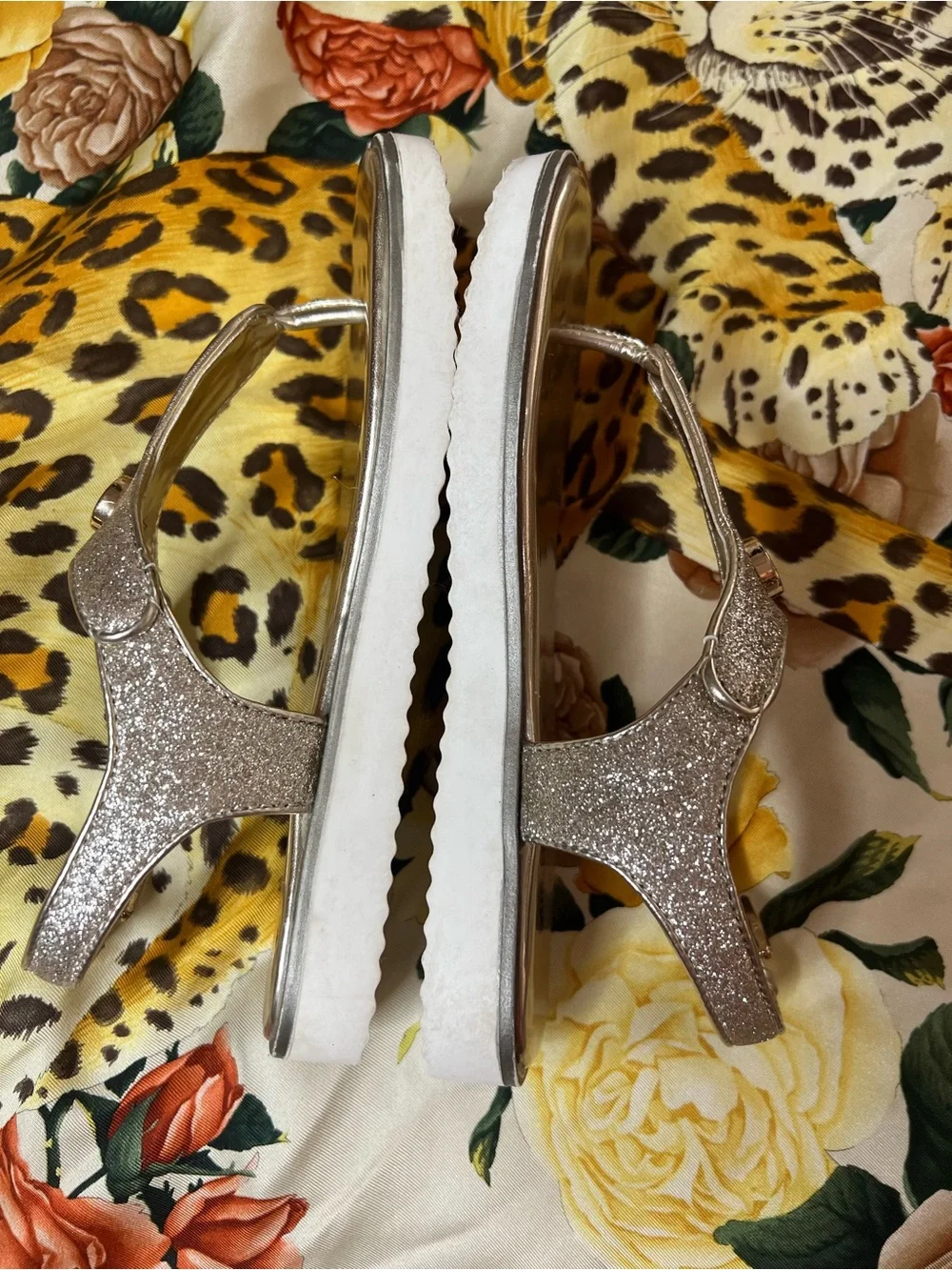 Michael Kors Girls Gold Glitter T-Strap Platform Sandals Size 13 EU 31