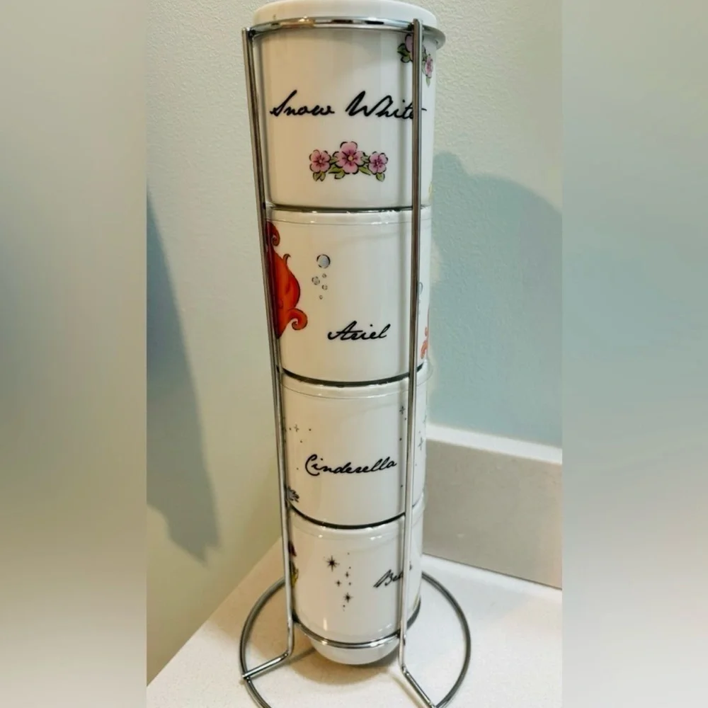 RARE Disney Princess Stackable Mug Set- Ariel, Belle, Cinderella, Snow White