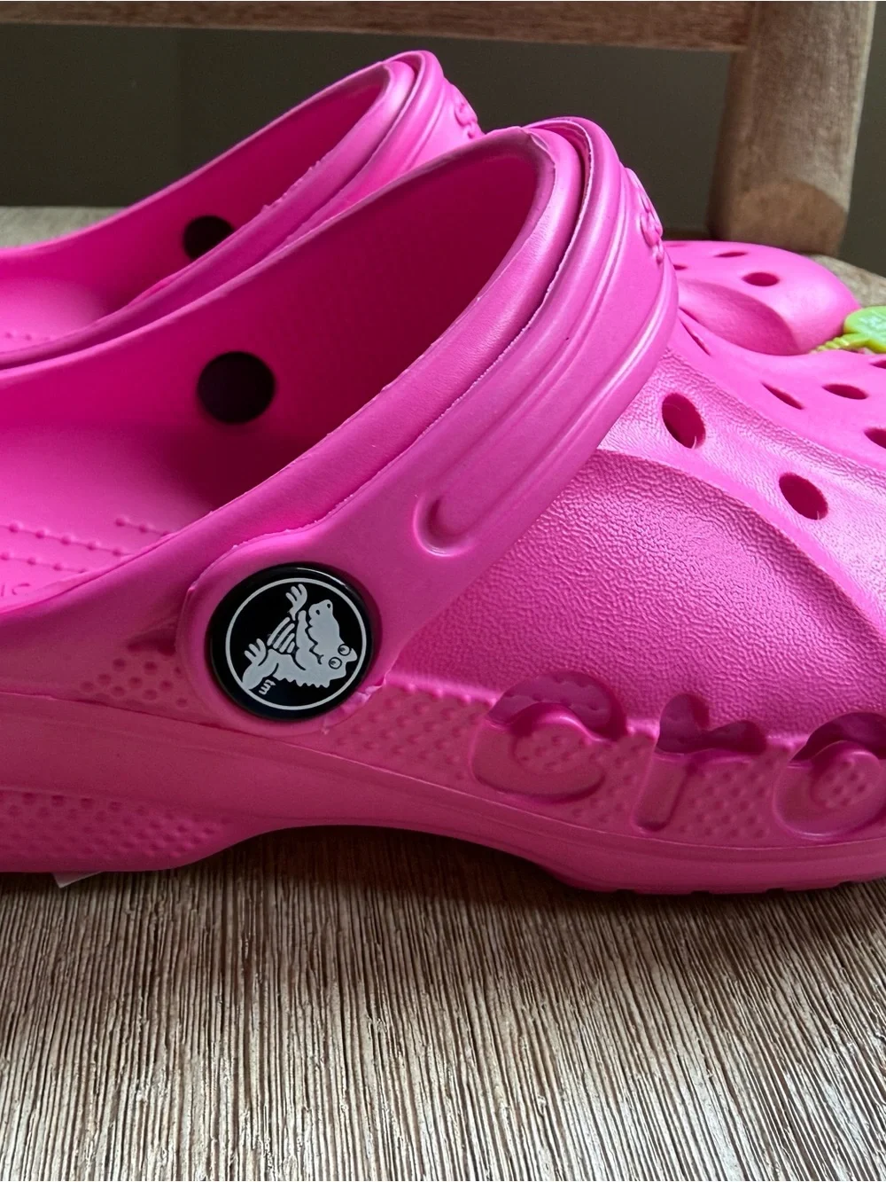 Crocs Kids Baya Clogs Waterproof Sandal Electric Pink Youth size C12 NEW!