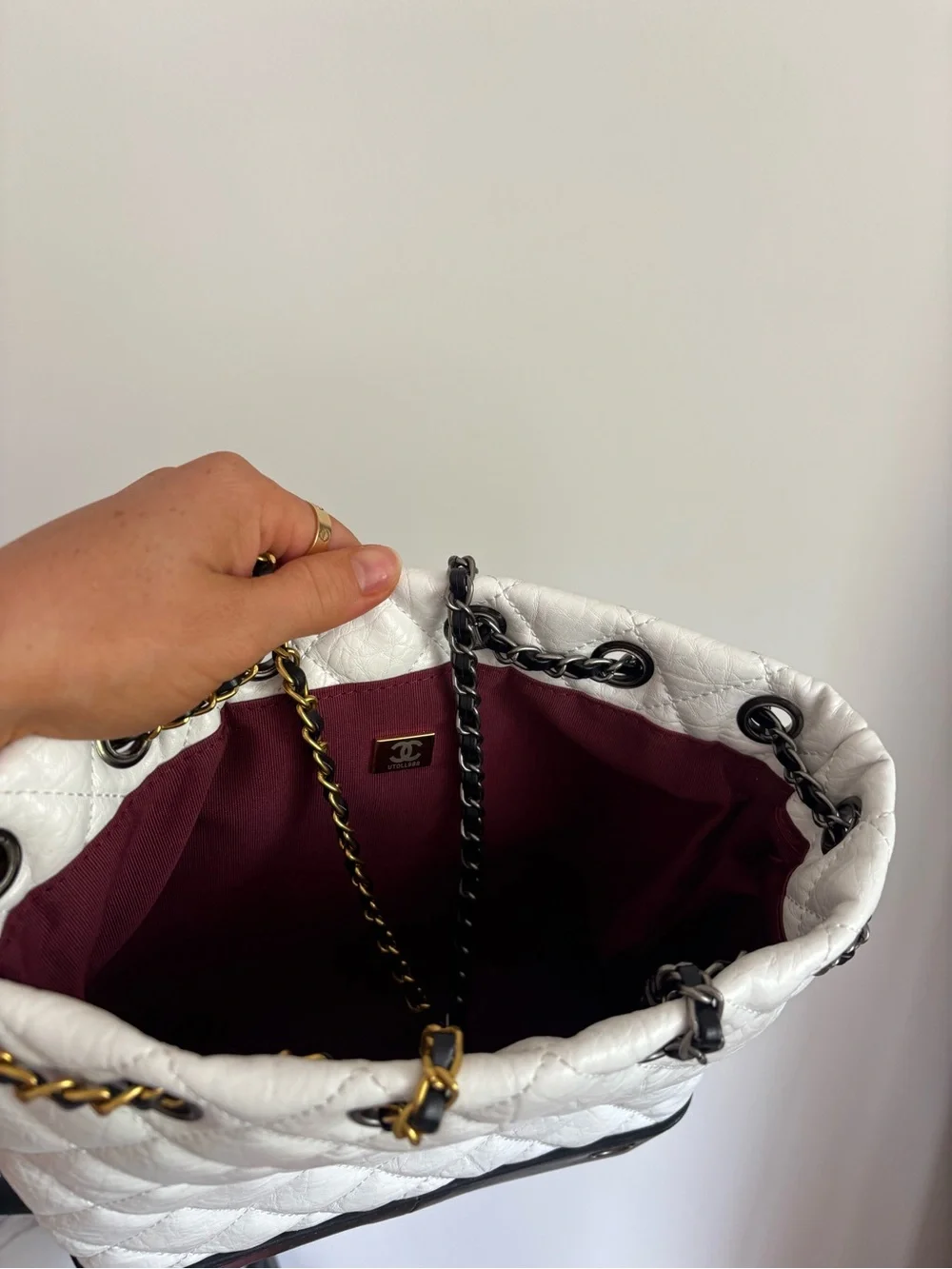 CHANEL classic quilted