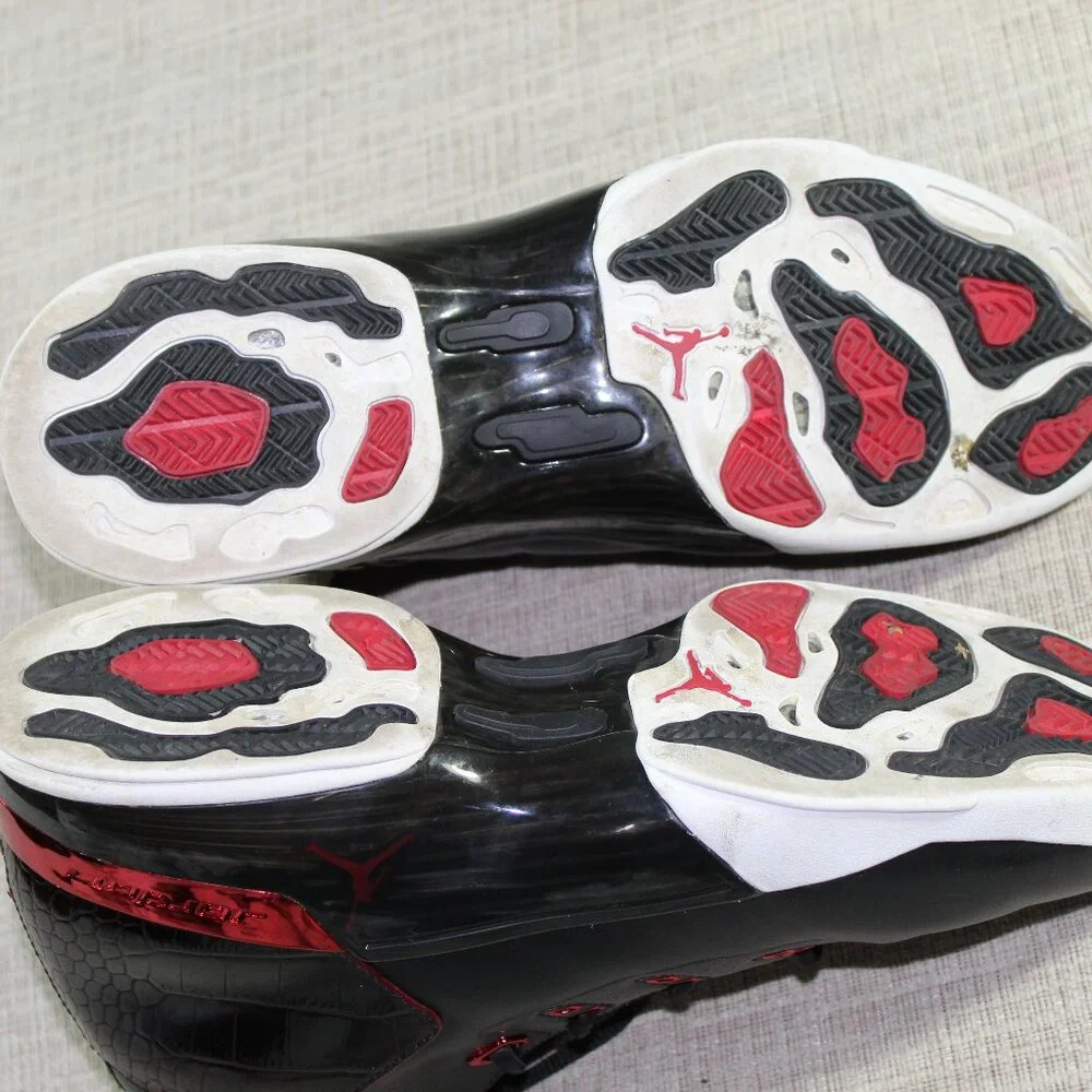 Men's Air Jordan 17 Size 11.5 Retro Chicago Bulls 832816 - 001