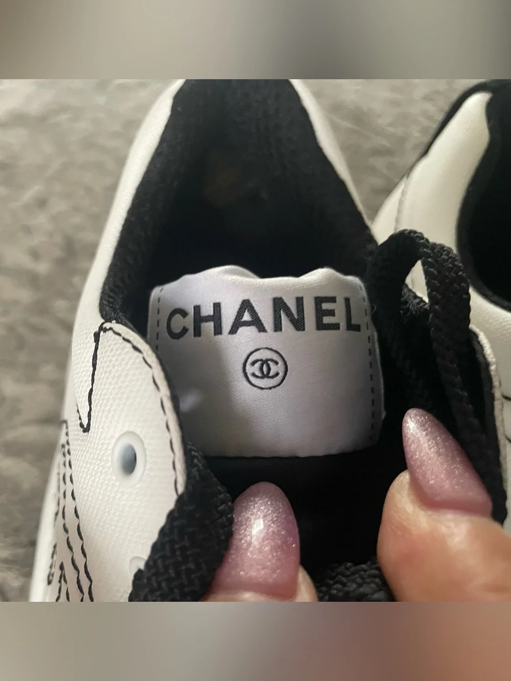 CHANEL classic runner