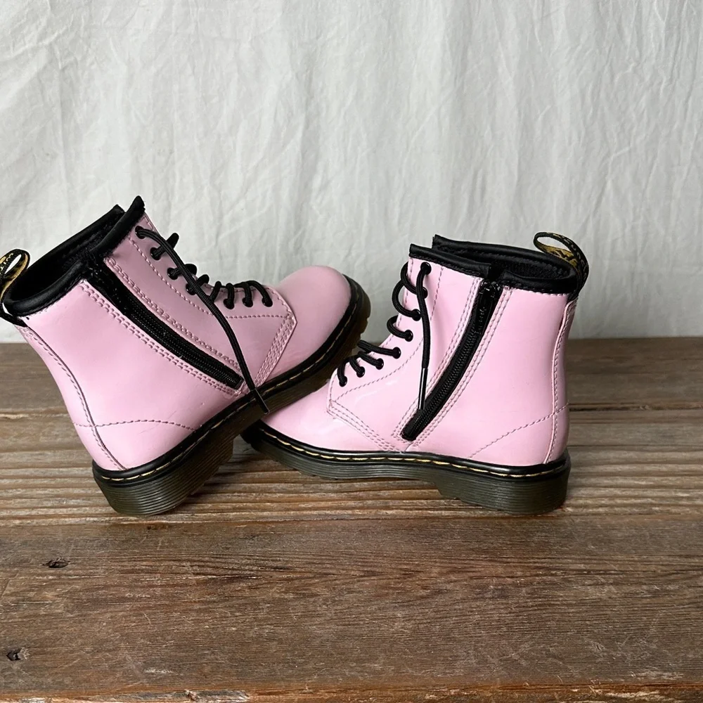 Dr. Martens stylish pink