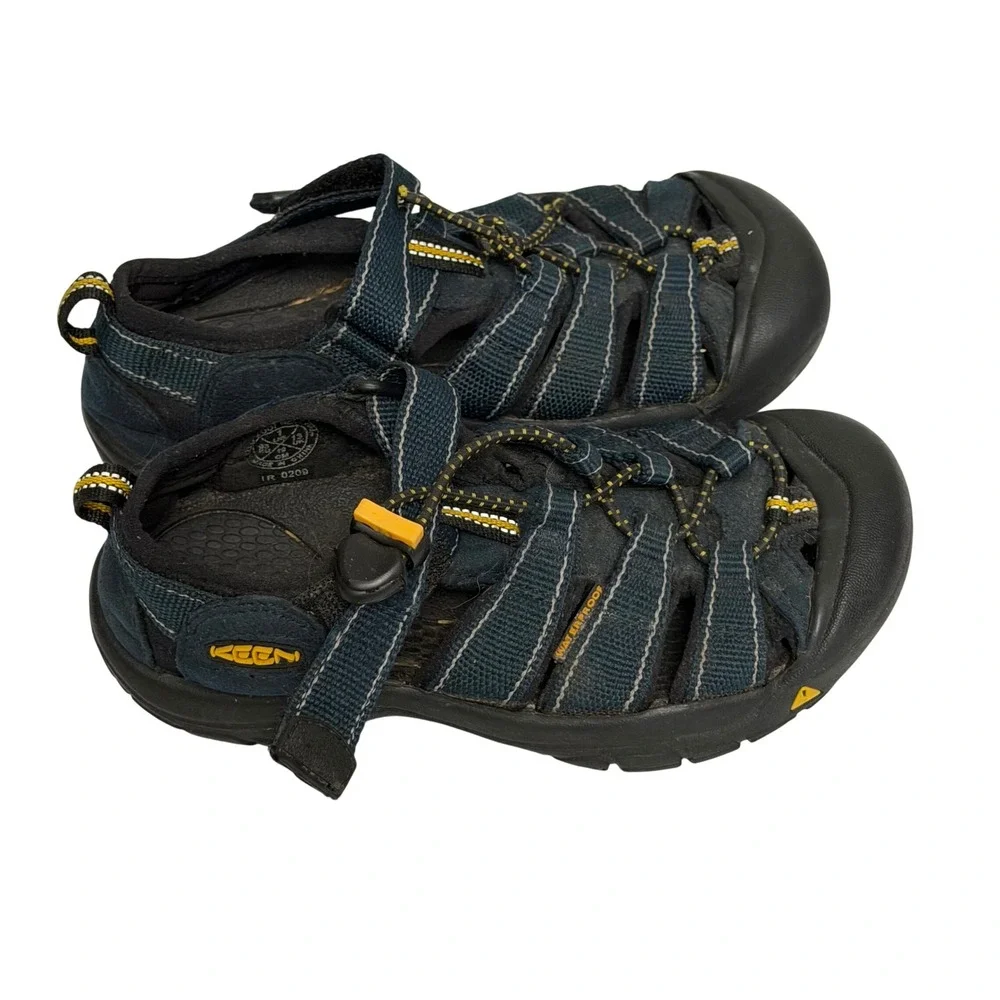 Keen rubber blue good