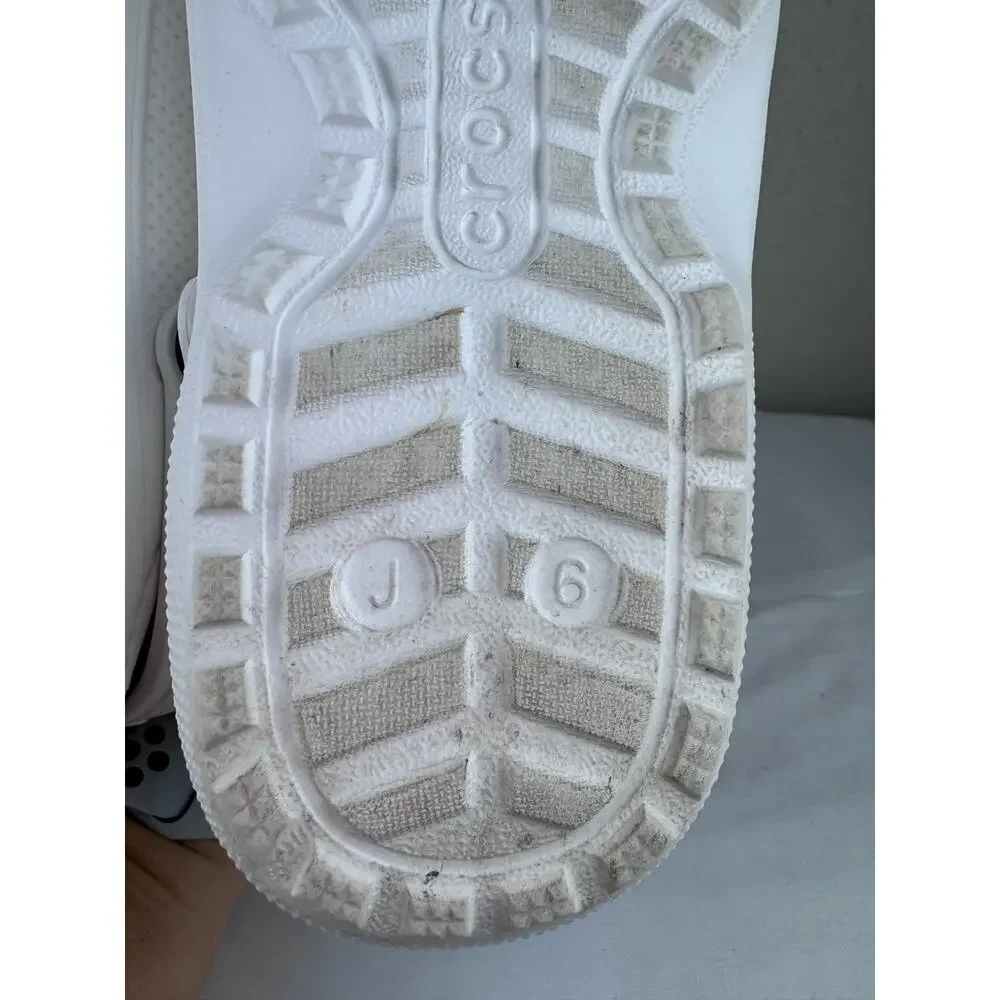 CROCS insulated white