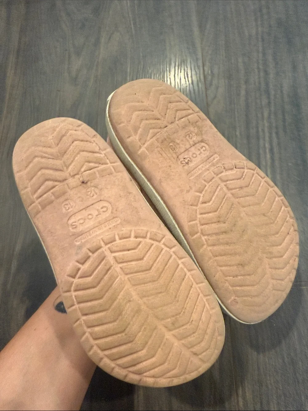 CROCS soft pink