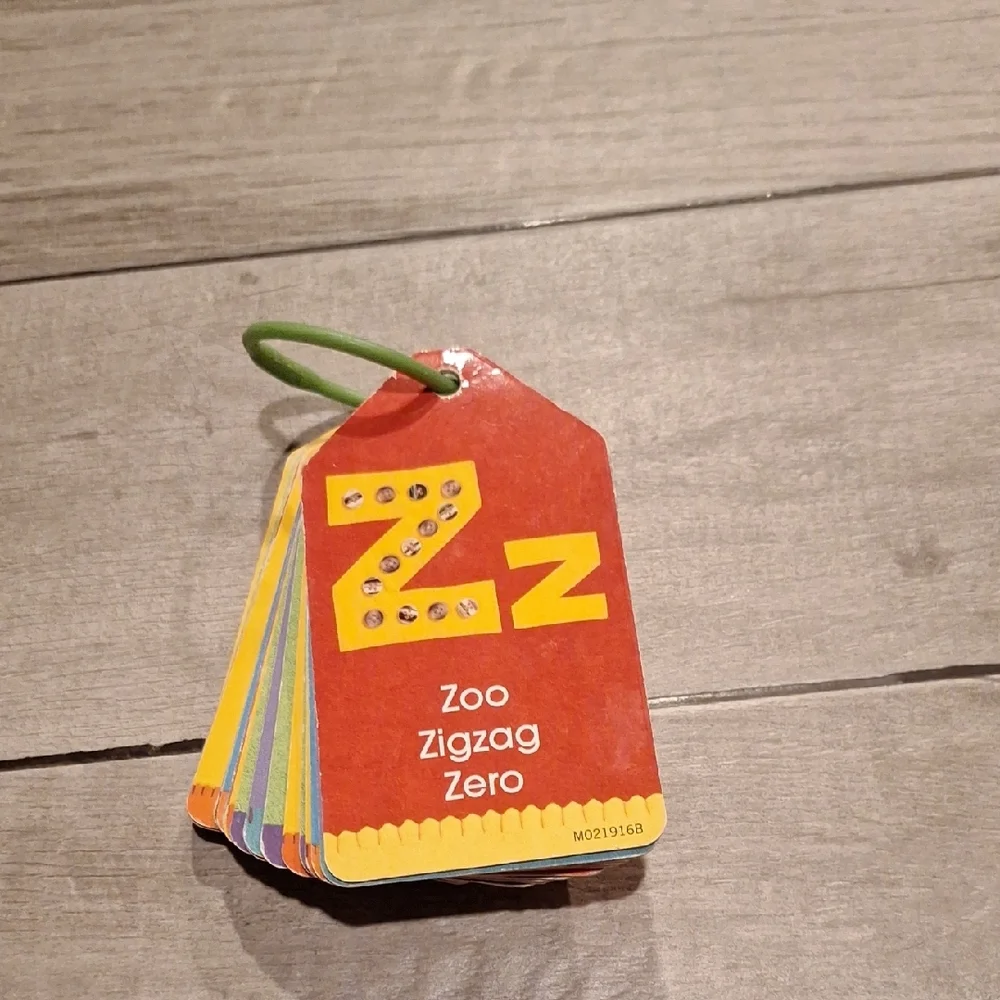 🍦Alphabet Flash Cards with Ring