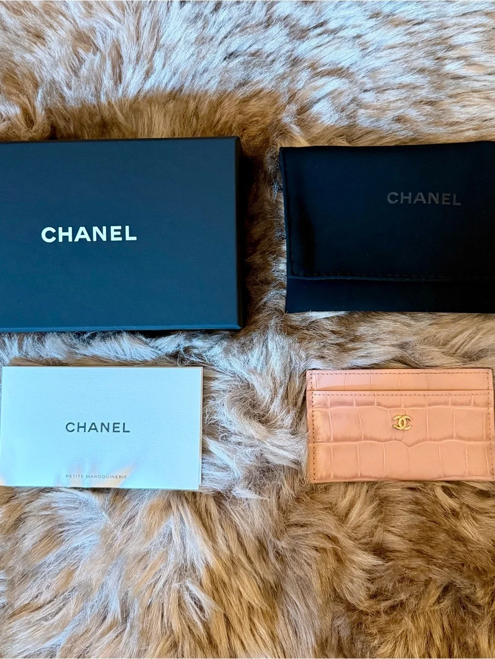 CHANEL new cardholder