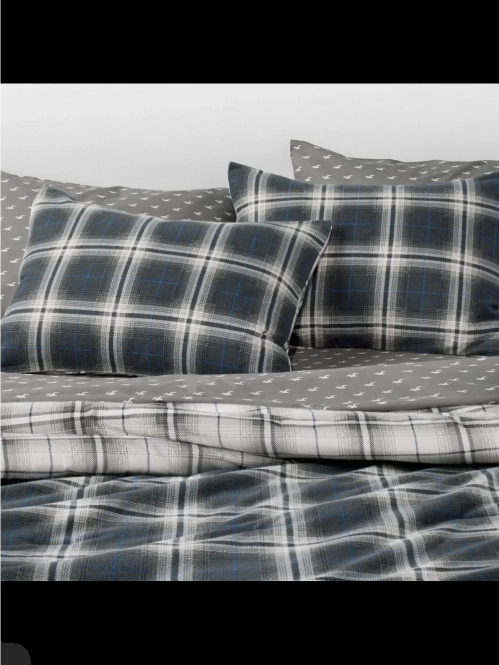 Hollister Gray, Black and White Plaid Travel Duffle