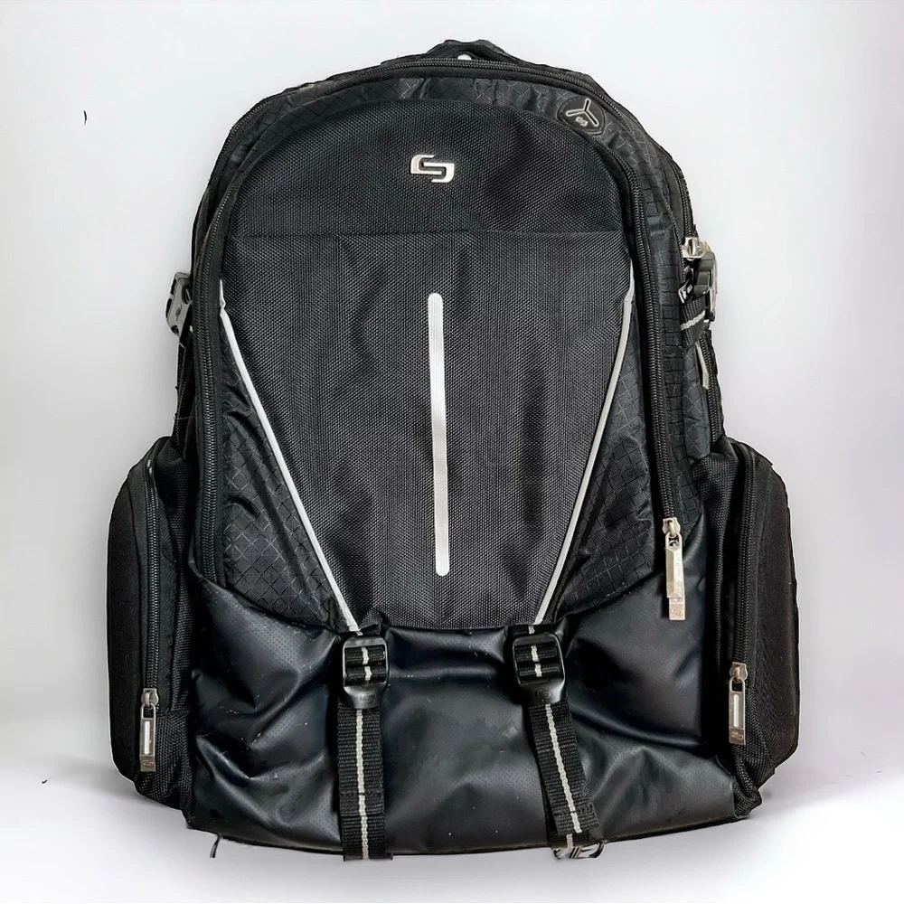 Solo New York Rival 17.3 Laptop Backpack Black Travel Work Hardshell ACV700