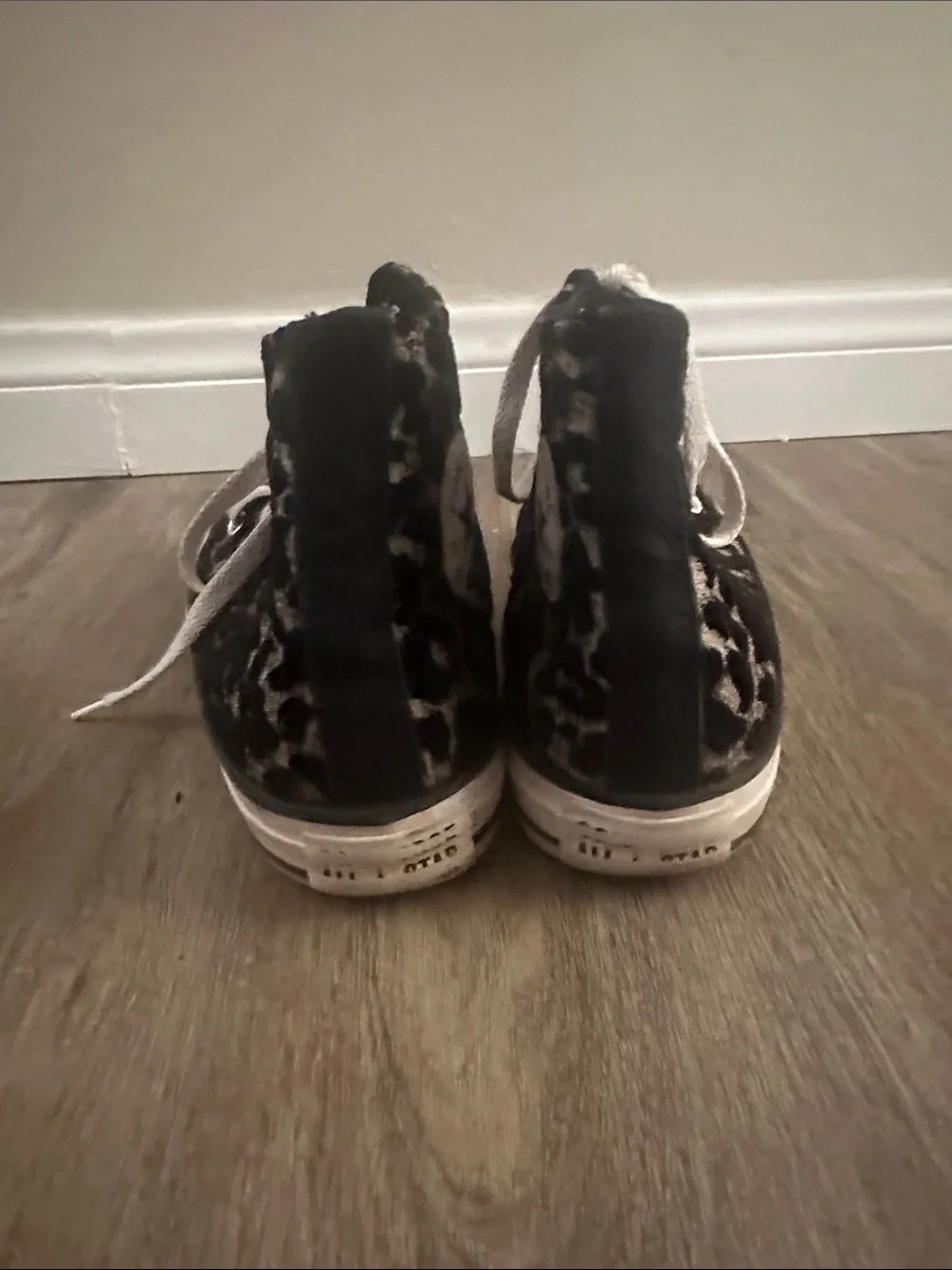 Converse High Top Sneakers Fuzzy Cheetah Leopard Print kids 4