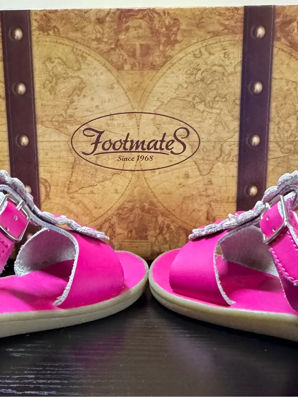 FootMates style decorative