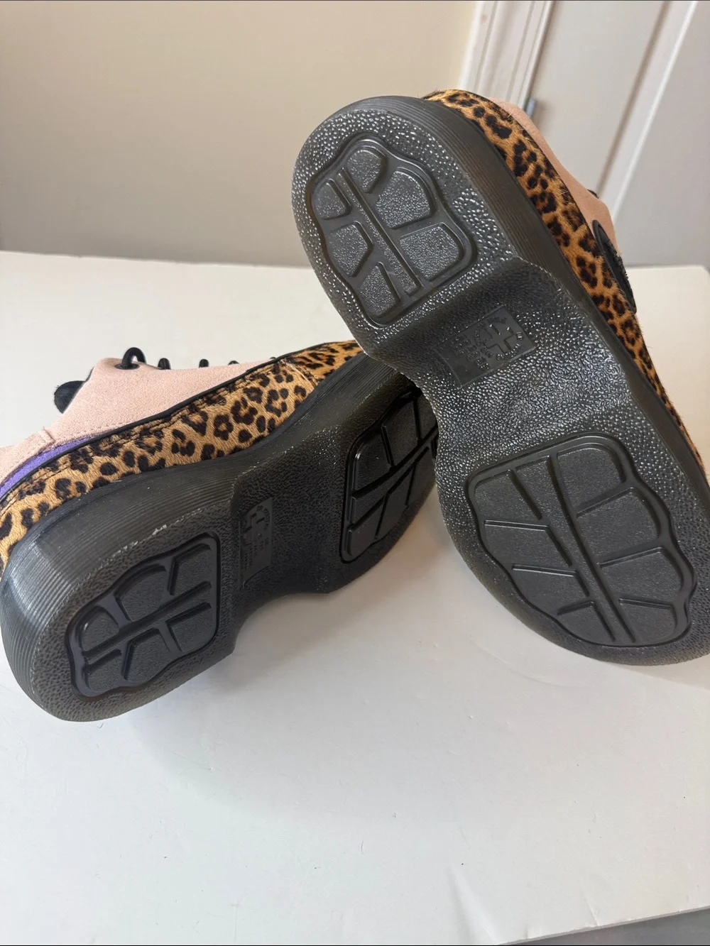 Dr Martens Buzz 5-Eye Leopard and Suede Shoes Ladies Size 7