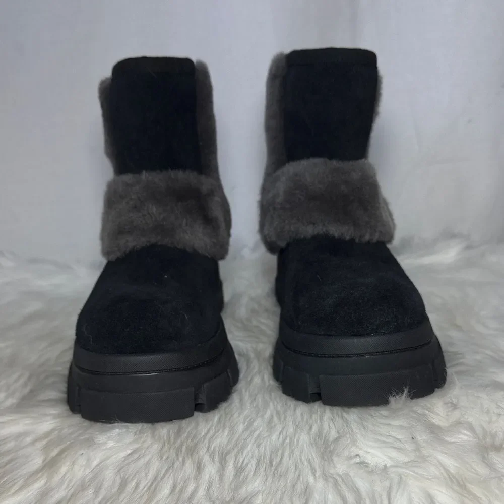 UGG Plush NWOT‎ Brooklyn Sunburst Black/Gray Wool Blend Fur Trim Boot Sz 11
