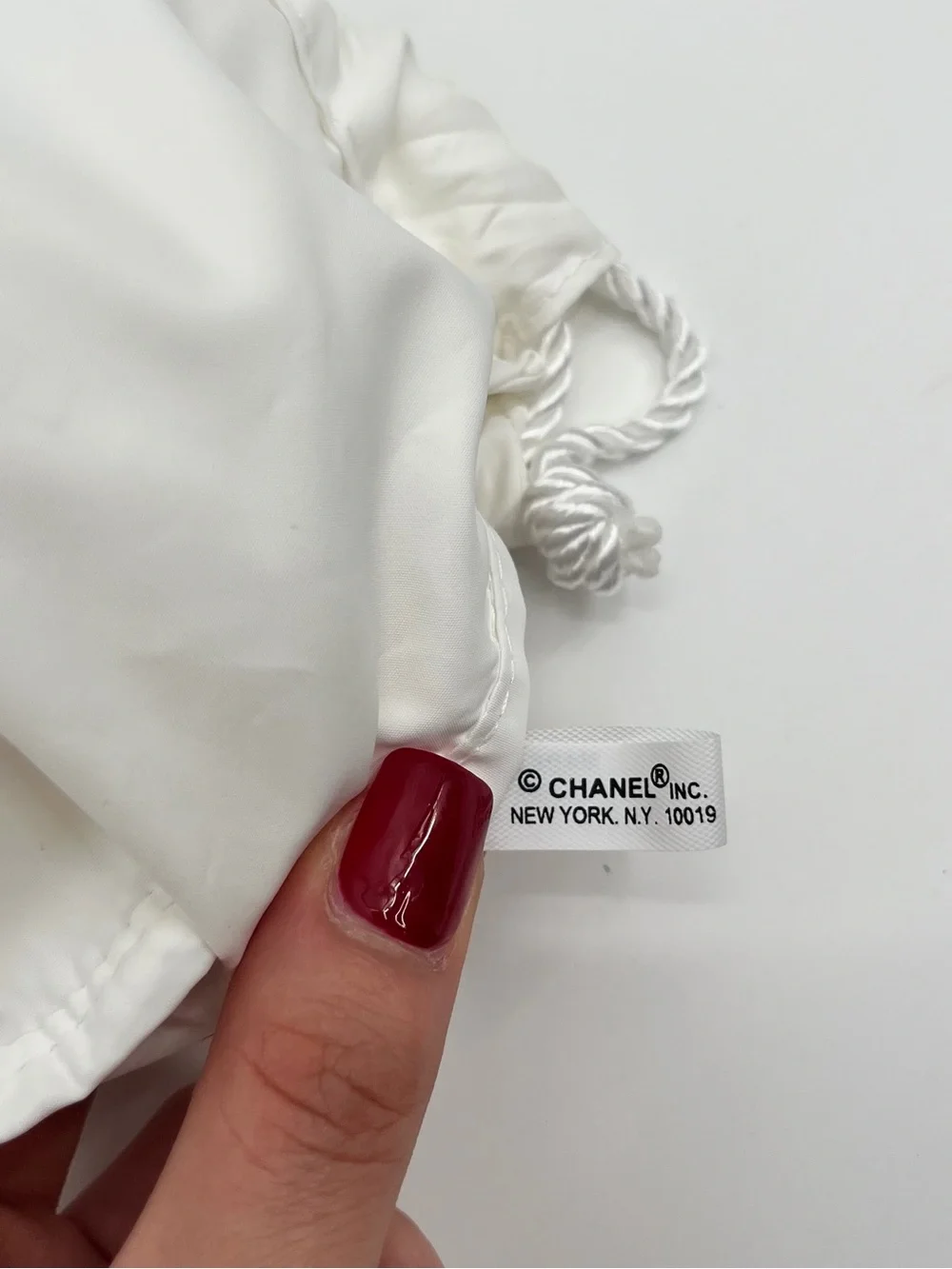 CHANEL authentic le