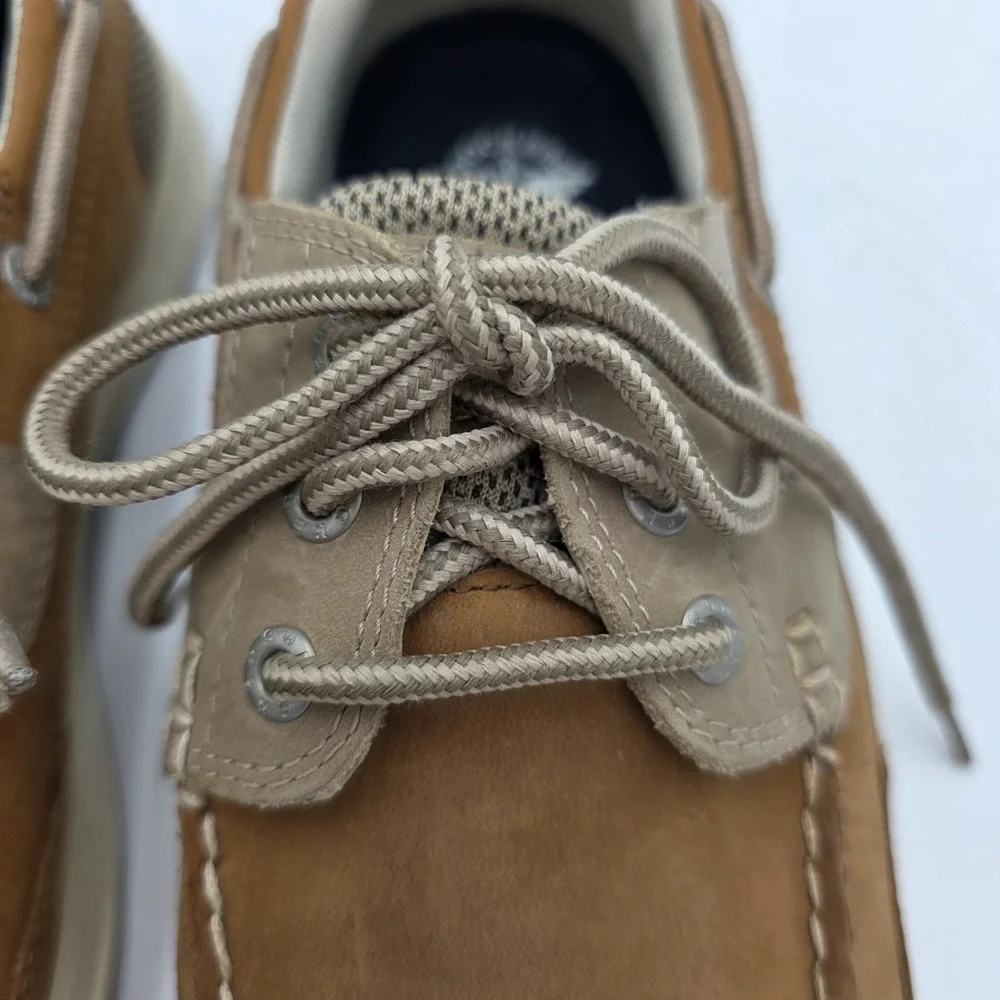 New! Dockers Beacon Genuine Classic Boat Shoe Men's 8.5