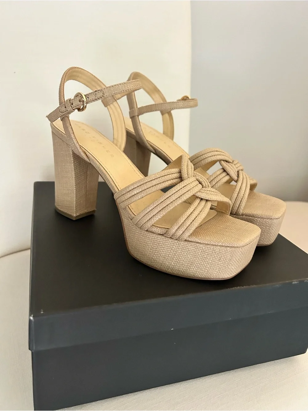 Marc Fisher chunky platform