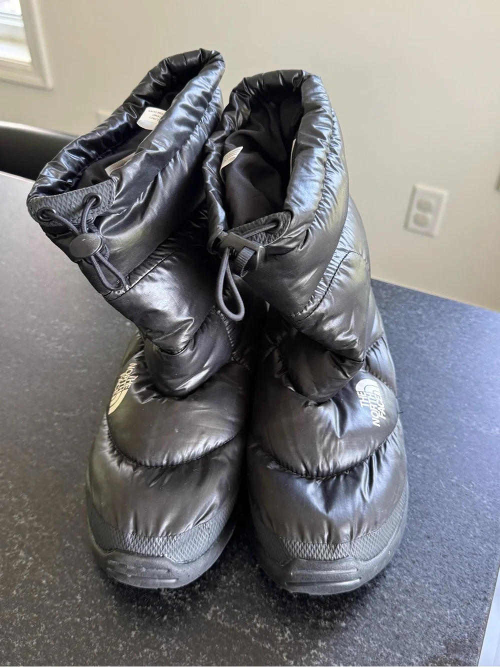 The North Face Nuptse Traction Black Down Filled Boots Women’s Size 9