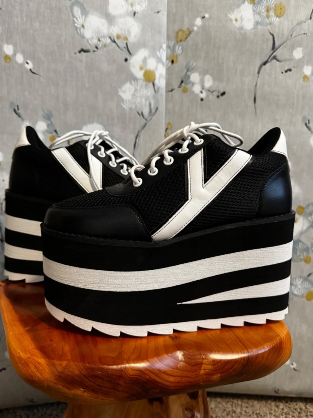 YRU gorgeous new