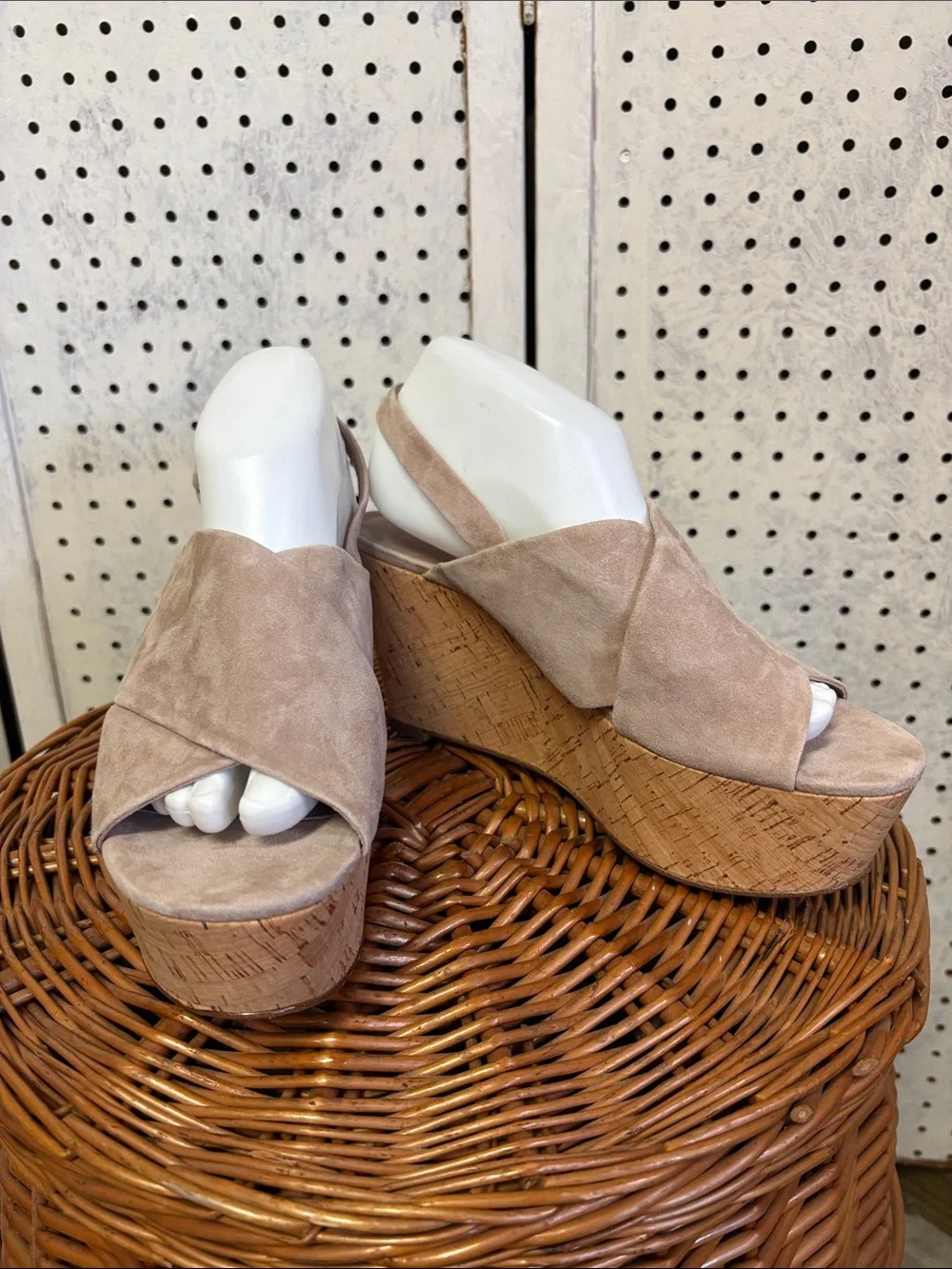 Diane Von Furstenberg heel❤️❤️❤️❤️ taupe wedges