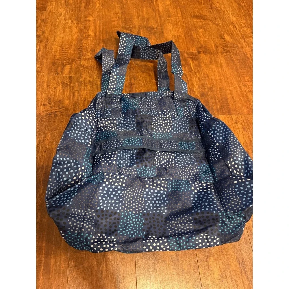 lug cosmetic bag