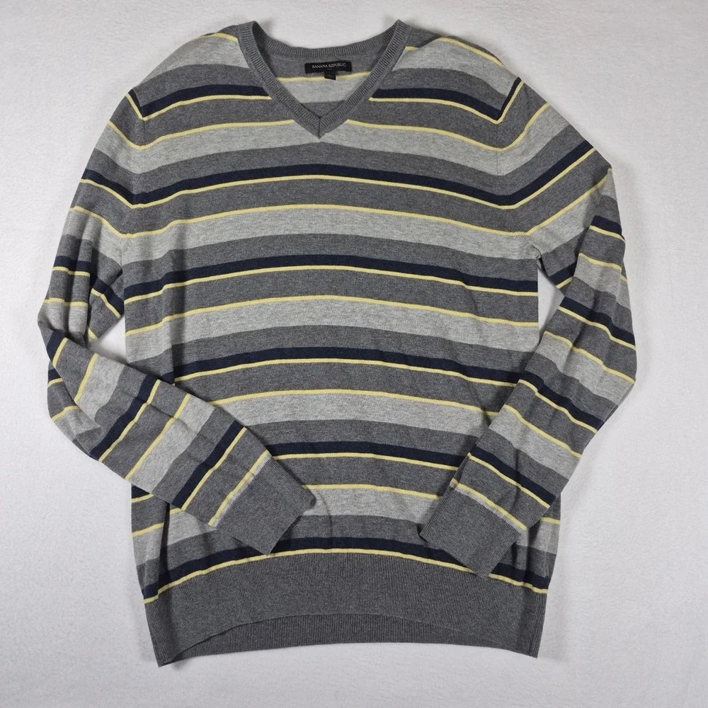 Banana Republic Sweater Men's Large Gray Striped 100% Cotton V-Neck Long Sleeve