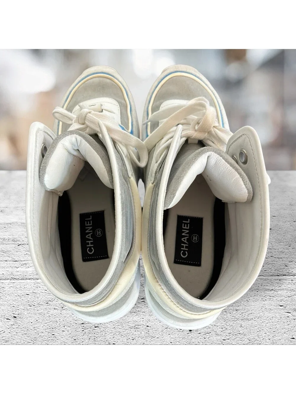 CHANEL sneakers excellent