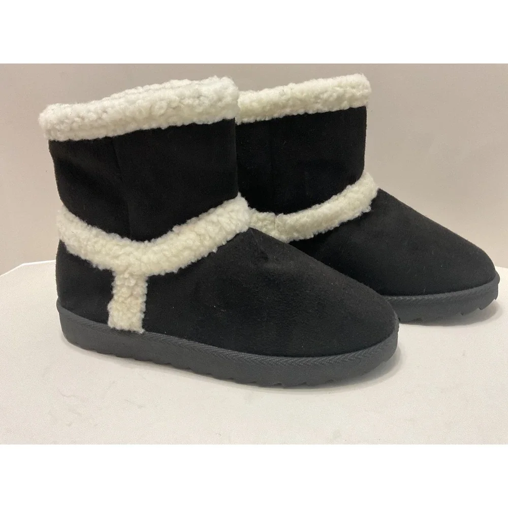 Olivia Miller Womens Black Faux Suede Fur Trim Winter Ankle Boots Size 7.5
